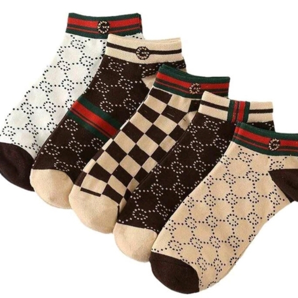 ๐ NWOT Designer Patterned Women And Men's Socks Set - Brown Cream-TWO PAIRS๐ - Picture 2 of 3